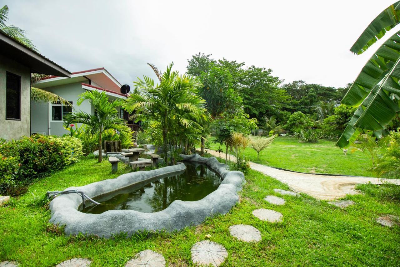 Oyo 999 Baan Pak Rom Ruen Hotel HHQ Exterior photo
