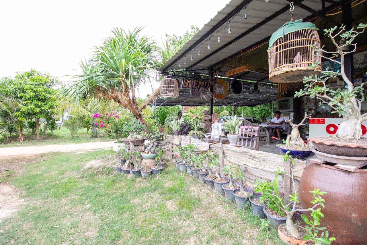 Oyo 999 Baan Pak Rom Ruen Hotel HHQ Exterior photo
