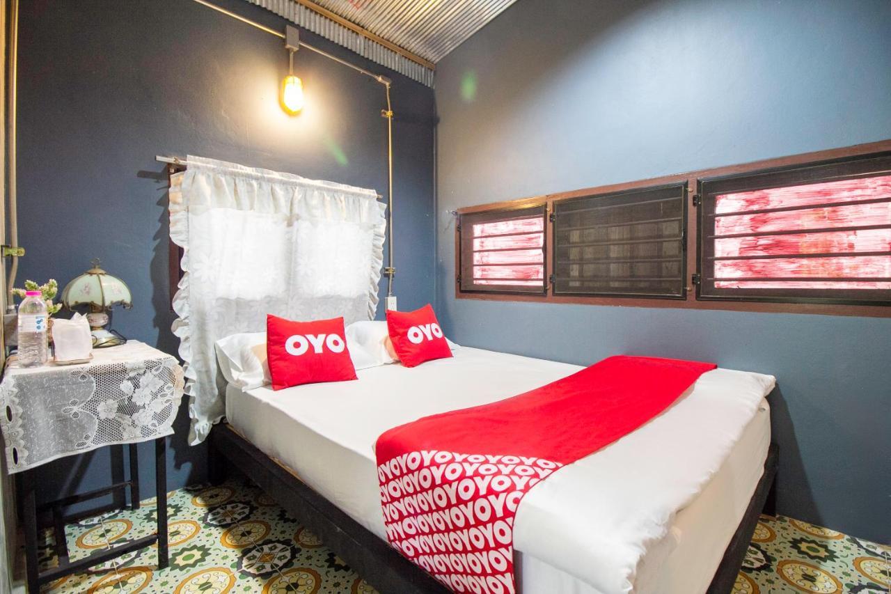 Oyo 999 Baan Pak Rom Ruen Hotel HHQ Exterior photo