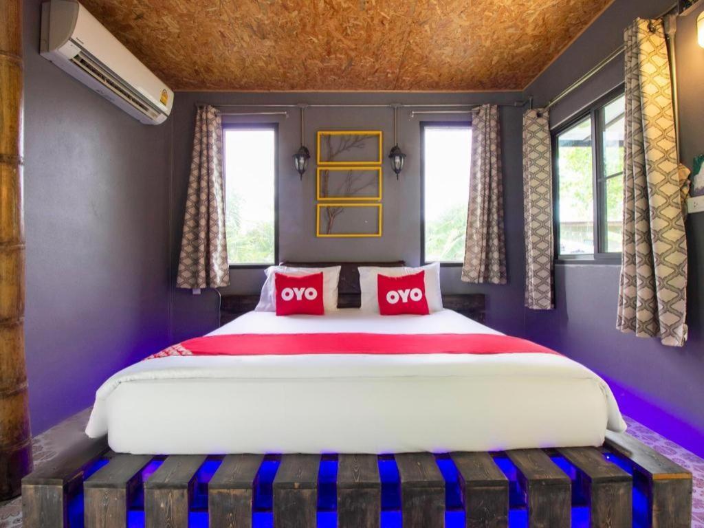 Oyo 999 Baan Pak Rom Ruen Hotel HHQ Exterior photo