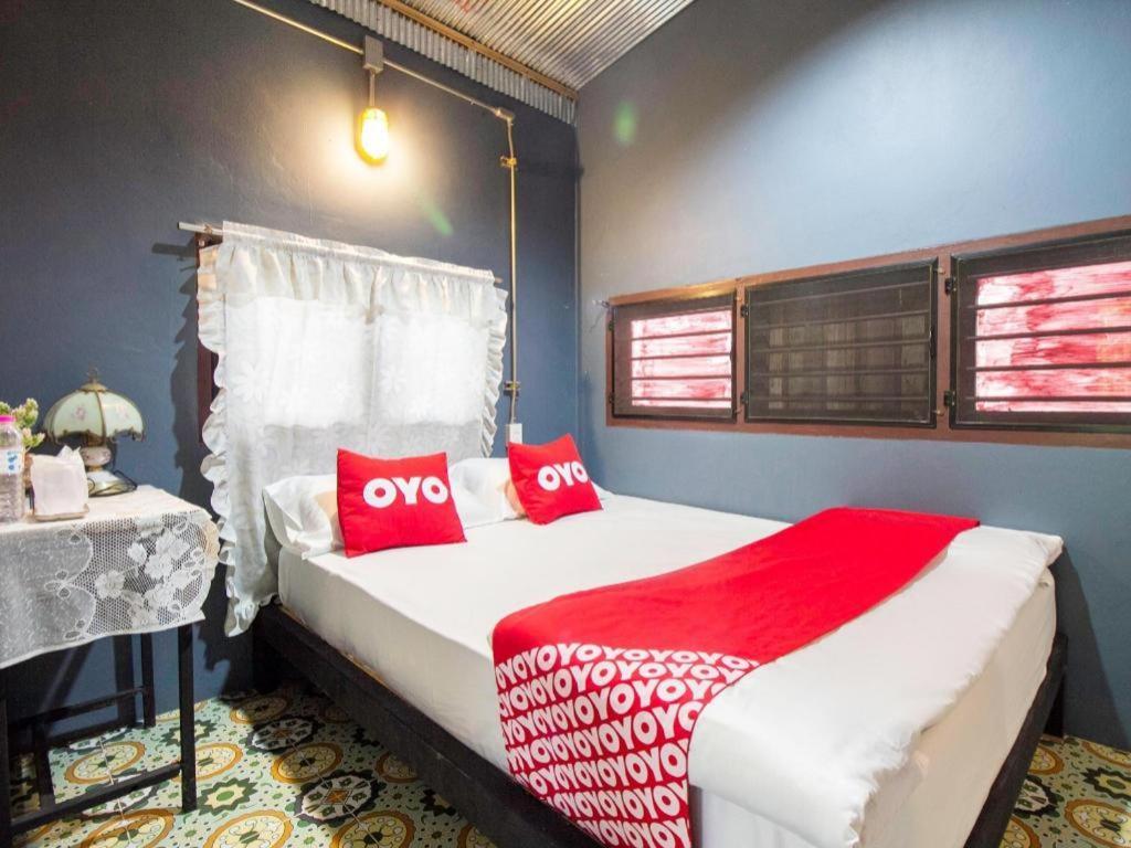 Oyo 999 Baan Pak Rom Ruen Hotel HHQ Exterior photo